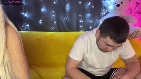 Snapshot of coupleinspire chatting on 11/29/25, 07:39 Emily Ryan online show from 11/29/25, 07:39