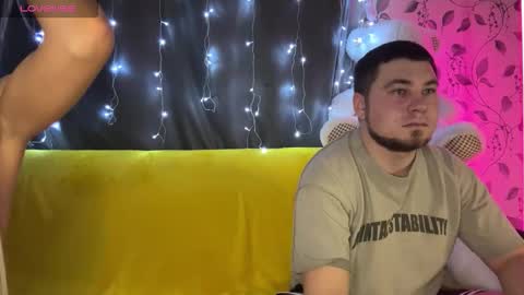 Snapshot of coupleinspire chatting on 11/30/25, 08:02 Emily Ryan online show from 11/30/25, 08:02