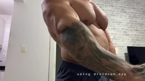 couplemuscle40 online show from 05/04/26, 11:56