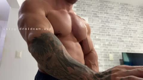 couplemuscle40 online show from 05/07/26, 11:26