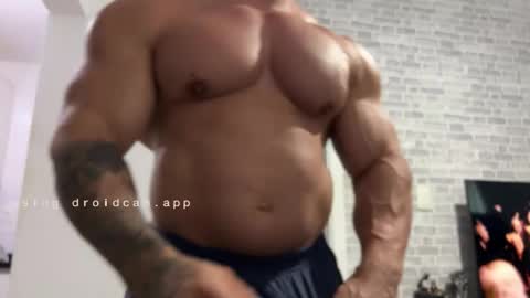 couplemuscle40 online show from 05/09/26, 03:50