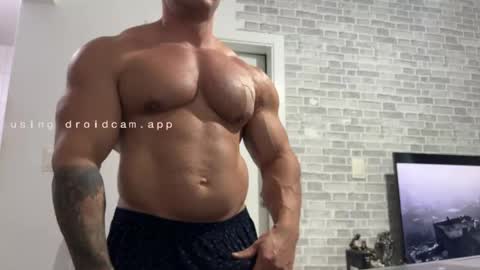 couplemuscle40 online show from 05/18/26, 07:09