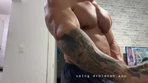 couplemuscle40 online show from 05/30/26, 11:35