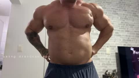 couplemuscle40 online show from 07/11/26, 12:02