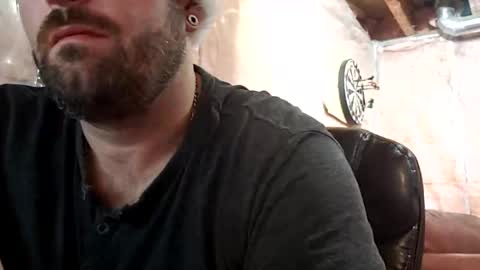 Snapshot of coupleoffantastics chatting on 11/29/25, 10:40 coupleoffantastics online show from 11/29/25, 10:40