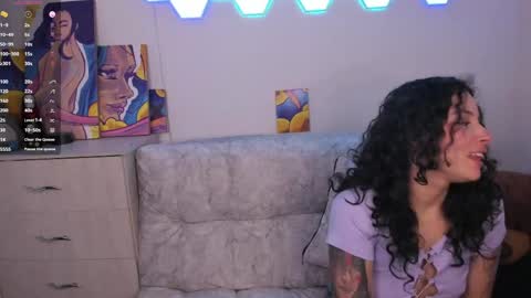 Snapshot of couplevibes_ chatting on 06/03/26, 03:09 Emily Andy online show from 06/03/26, 03:09