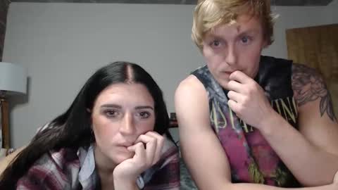 Snapshot of coupllecum chatting on 11/20/25, 11:15 coupllecum online show from 11/20/25, 11:15