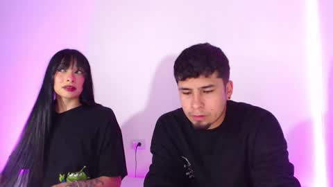 Snapshot of coupsextop chatting on 11/22/25, 05:06 Juli and Liam online show from 11/22/25, 05:06