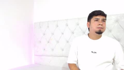 Juli and Liam online show from 05/22/26, 05:47