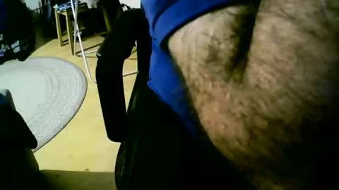 Snapshot of coyote017 chatting on 10/28/25, 07:27 coyote017 online show from 10/28/25, 07:27