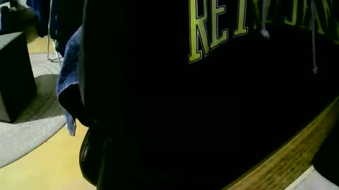 coyote017 online show from 11/05/25, 06:52