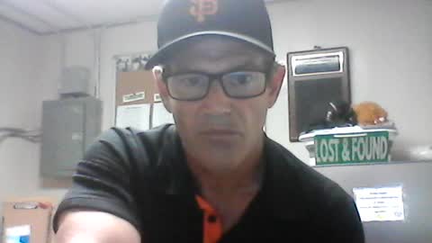 Snapshot of crackback927 chatting on 06/17/26, 12:40 crackback927 online show from 06/17/26, 12:40