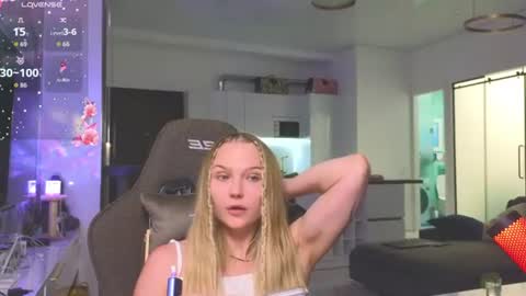 lucy online show from 07/22/26, 04:54