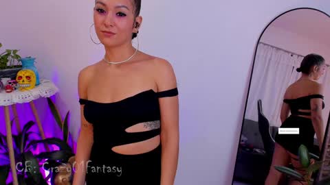 Snapshot of crazy01fantasy chatting on 01/26/25, 04:41 Laura online show from 01/26/25, 04:41