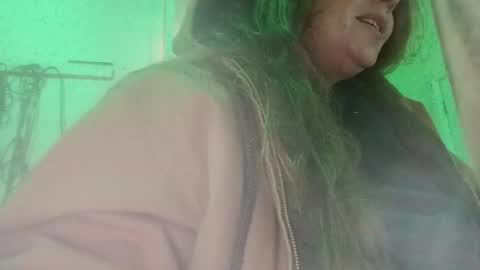 Snapshot of crazy7red chatting on 11/26/25, 09:43 Crazy7red online show from 11/26/25, 09:43