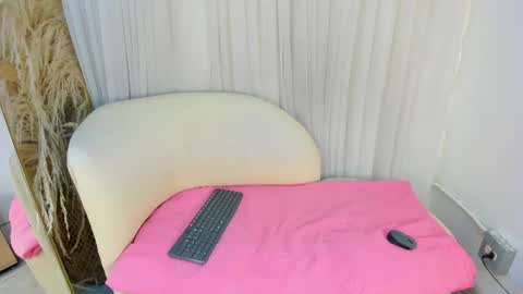 Snapshot of crazy_girl___ chatting on 07/09/26, 11:58 crazy_girl___ online show from 07/09/26, 11:58