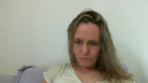 Anny online show from 12/10/24, 10:28