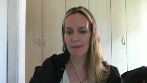 Anny online show from 12/12/24, 11:07