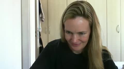 Anny online show from 12/16/24, 03:22