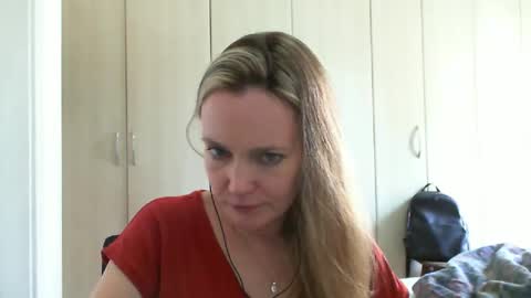 Anny online show from 12/18/24, 10:51