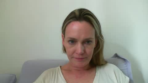 Anny online show from 01/18/25, 02:23