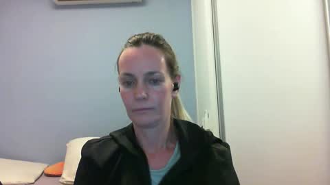 Anny online show from 09/22/25, 10:56