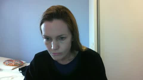 Anny online show from 10/08/25, 10:46