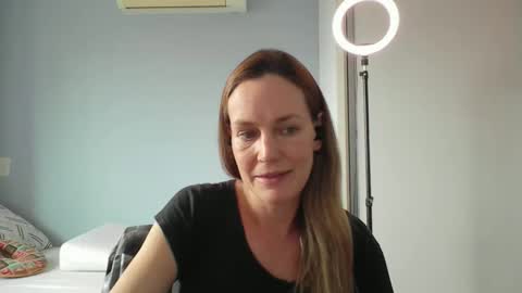 Anny online show from 12/03/25, 04:49