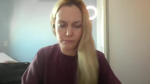 Anny online show from 06/17/26, 12:18
