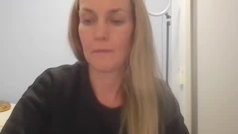 Anny online show from 07/22/26, 12:24