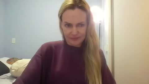 Anny online show from 07/28/26, 11:17