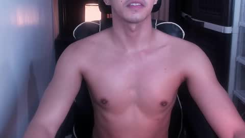 Snapshot of crazyasiancum chatting on 09/15/25, 09:53 Zion online show from 09/15/25, 09:53