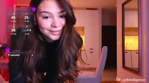 Snapshot of crazybabyyy chatting on 10/30/25, 05:02 Valeri Val online show from 10/30/25, 05:02