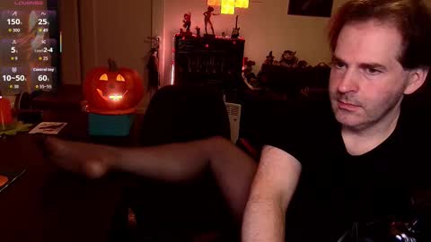 Snapshot of crazygamerandy chatting on 10/30/25, 03:19 Andy online show from 10/30/25, 03:19