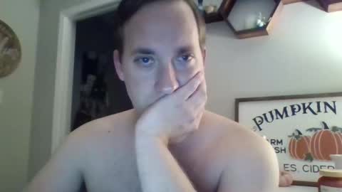 Snapshot of crazyhorn28 chatting on 11/02/25, 06:05 crazyhorn28 online show from 11/02/25, 06:05