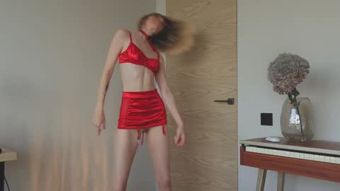 Snapshot of crazyhotrussian chatting on 10/01/25, 04:29 Mari Rehabilitation after surgey 12 -27 november. Support me when i offline C online show from 10/01/25, 04:29