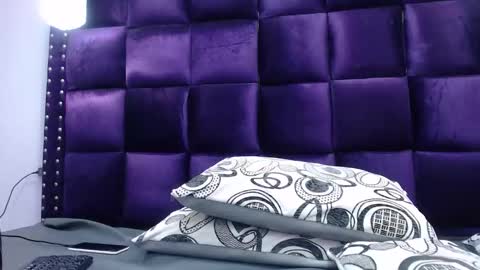 diosalinda online show from 12/17/25, 08:04