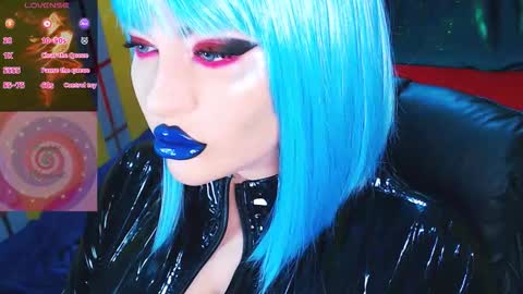 Snapshot of crazypinkyball chatting on 12/18/25, 11:05 Roxy online show from 12/18/25, 11:05