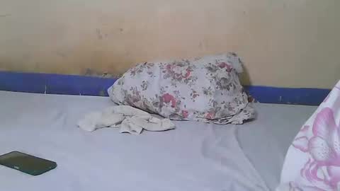 Snapshot of crazzyfucck chatting on 10/13/25, 05:18 Samuel online show from 10/13/25, 05:18