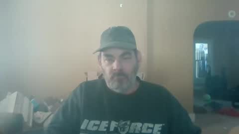 Snapshot of cre9876 chatting on 03/06/25, 03:45 alway horny online show from 03/06/25, 03:45