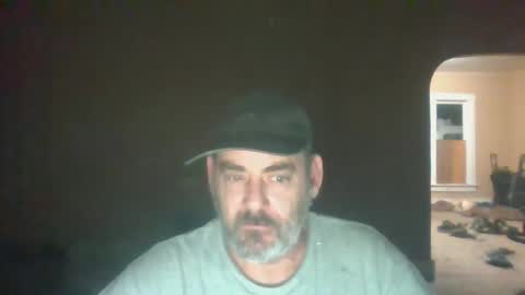 Snapshot of cre9876 chatting on 09/18/25, 08:27 alway horny online show from 09/18/25, 08:27