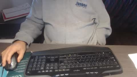 Creamormilk online show from 10/28/25, 12:41