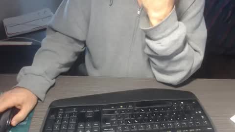 Creamormilk online show from 10/29/25, 01:13