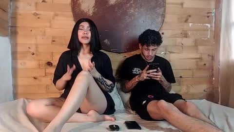  CAMILA Y SEBASTIAN online show from 02/05/25, 02:26