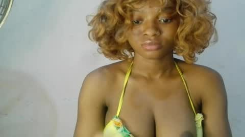 Snapshot of creamy_babyx chatting on 05/28/26, 06:27 Creamy babyx online show from 05/28/26, 06:27