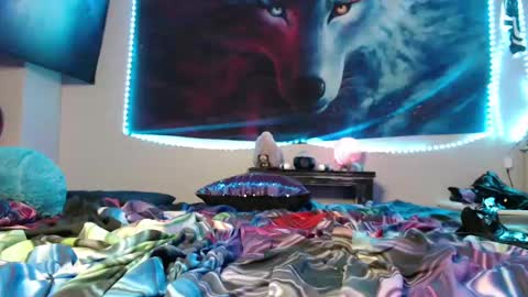 Snapshot of creamy_lust chatting on 01/12/25, 05:03 Sylvia online show from 01/12/25, 05:03
