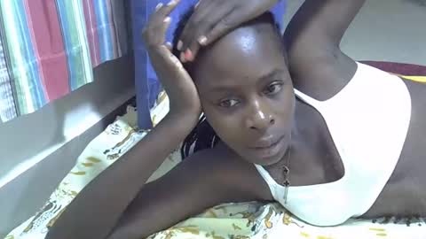 Snapshot of creamy_pussie chatting on 03/24/26, 10:37 creamy_pussie online show from 03/24/26, 10:37