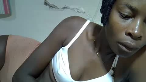 Snapshot of creamy_pussie chatting on 04/09/26, 06:41 creamy_pussie online show from 04/09/26, 06:41