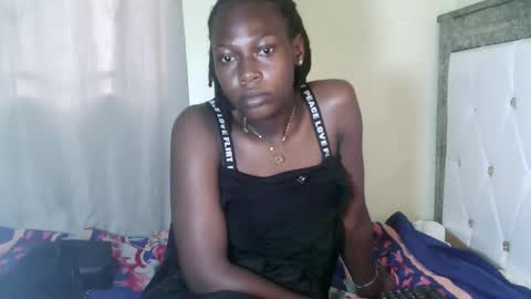 creamybabes0 online show from 11/03/25, 08:15