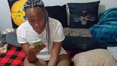 Snapshot of creamyhub chatting on 10/15/25, 08:03 creamyhub online show from 10/15/25, 08:03